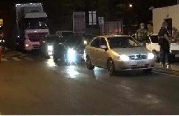 Coronavirus en Paraguay : Se restringe paso para las personas. - SNT
