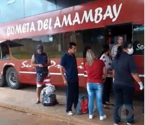 Cometa del Amambay con turistas paso puesto de migraciones sin ningún control