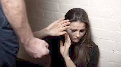 Molió a golpes a su expareja en un motel | Crónica