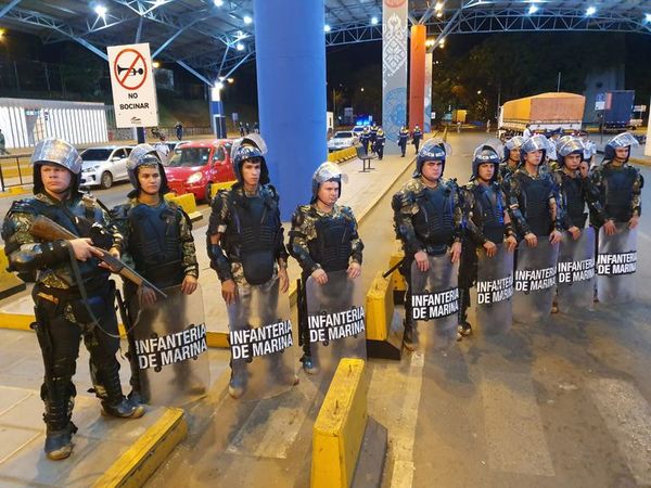 Con despliegue militar, cierran el puente de la Amistad - ABC en el Este - ABC Color