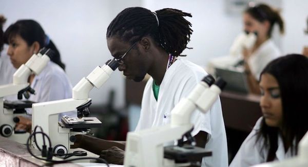Cuba podría cooperar con el Mercosur con medicina