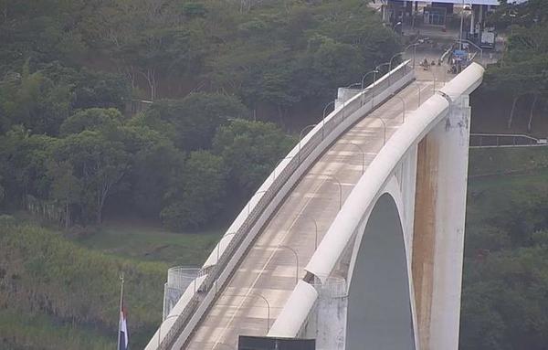Puente de la Amistad, cerrado al paso de personas