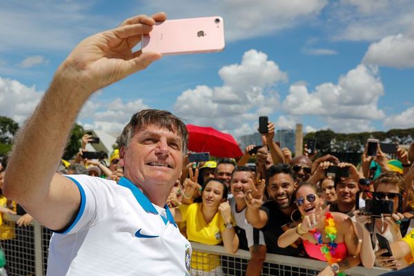 Bolsonaro sobre Covid-19: "Hay histeria, como si cerrar fronteras resolviese el problema"