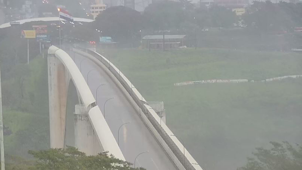 Cierran de forma intermitente Puente de la Amistad con apoyo militar