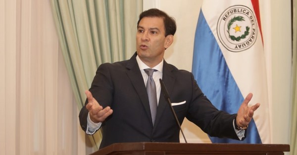 Royalties para Salud, la medida que analiza el gobierno, según el senador oficialista Silvio Ovelar - ADN Paraguayo