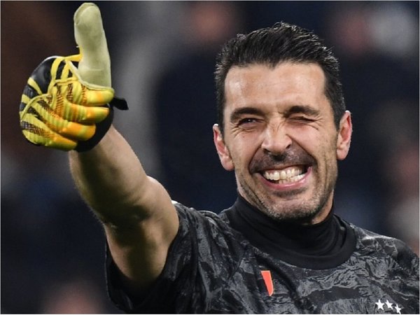 Buffon: "No me retiro porque todavía me siento bien"