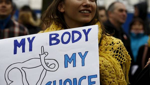 Legisladores de Nueva Zelanda aprueban ley de aborto
