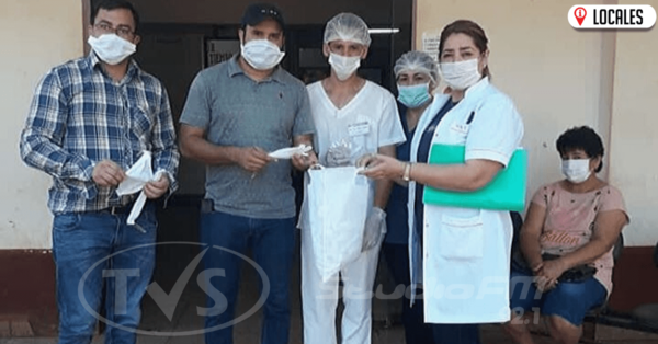En Natalio: Joven elabora barbijos de tela estéril para donar a los héroes de blanco