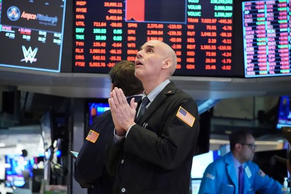 Las bolsas siguen cayendo en Asia y Europa, Wall Street vuelve al abismo - Mundo - ABC Color