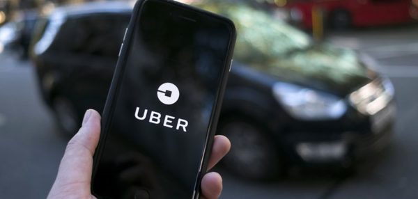 Personal de blanco tendrá descuentos con Uber