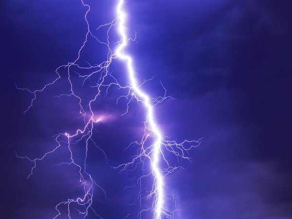 Meteorología emite alerta de tormentas para ocho departamentos del país
