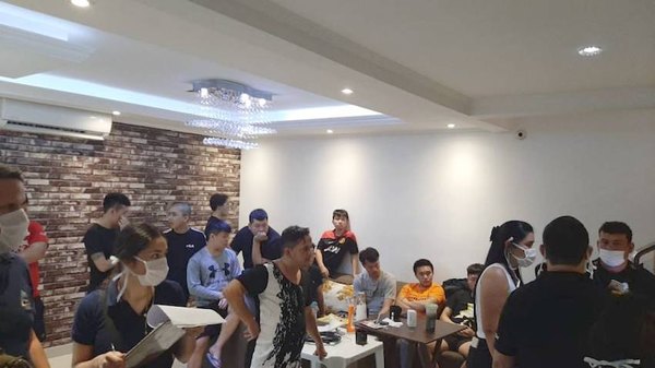 Allanaron residencia con ¡15 chinos! en CDE | Crónica