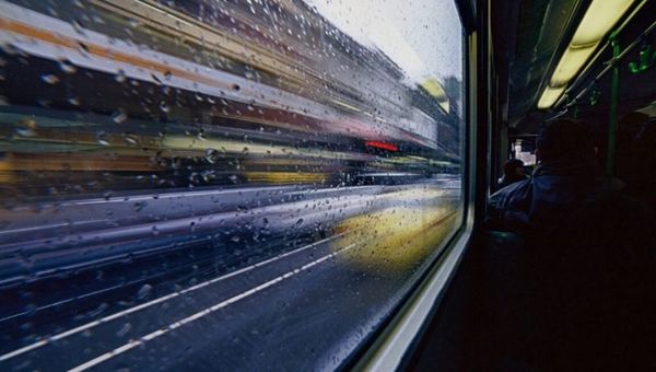 Por el momento, el pasaje del transporte público no bajará