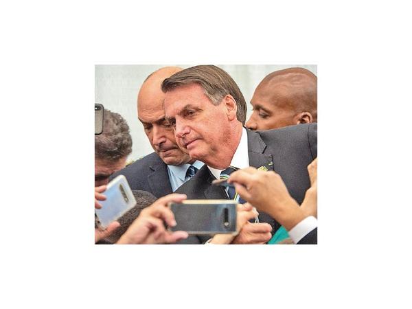 Llueven críticas en el Senado hacia el presidente del Brasil