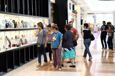 Cierre de shoppings genera un fuerte golpe al comercio