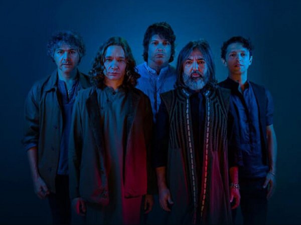 Babasónicos se va a lo experimental para no quedarse en sus clásicos