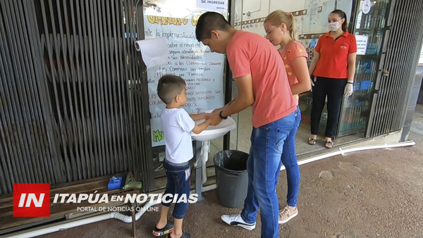 NEGOCIOS INSTALAN LAVATORIOS EN EL ACCESO