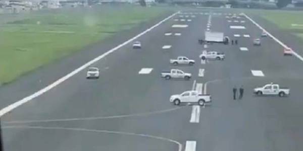 Trabajadores del aeropuerto de Guayaquil impiden el aterrizaje de dos aviones europeos por miedo al coronavirus » Ñanduti