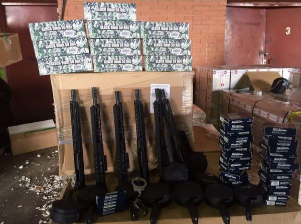 Incautaron armas de guerra en el aeropuerto Guaraní