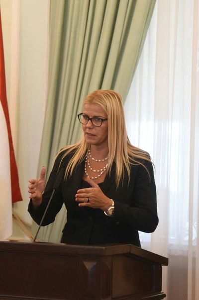 Covid-19: Directora de Migraciones pide a hoteleros pasar lista de extranjeros que ingresaron al país pese a restricciones - La Primera Mañana - ABC Color