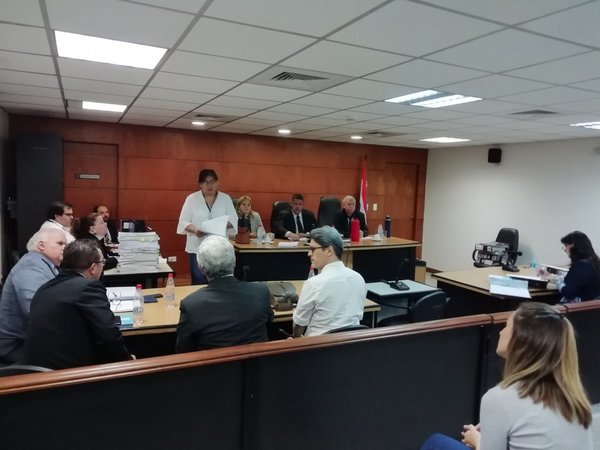 Camilo Soares recusa a tribunal y frena nuevamente juicio oral