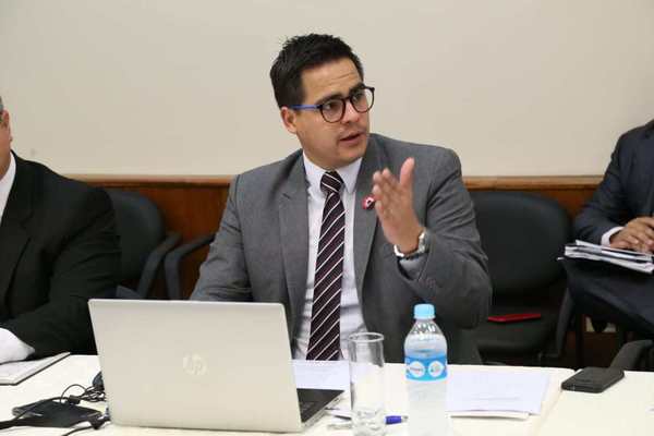 Becal: aseguran que estudiantes en el exterior están bien - ADN Paraguayo