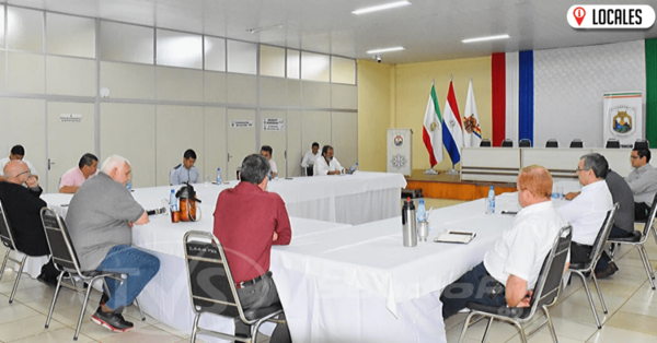 Reunión interinstitucional en la Gobernación de Itapúa sobre ayuda a afectados por #QuedateEnCasa
