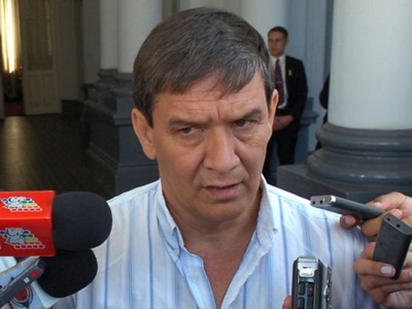 Senador insta a ciudadanía a seguir instrucciones sanitarias