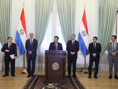 G. 300.000 millones para camas de terapia, pozos de agua y víveres