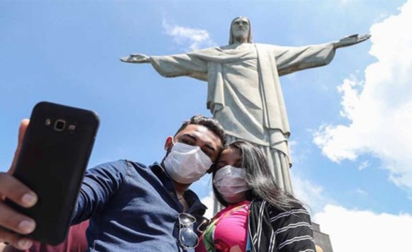 Quinta víctima fatal en Brasil fue contagiada por su jefa