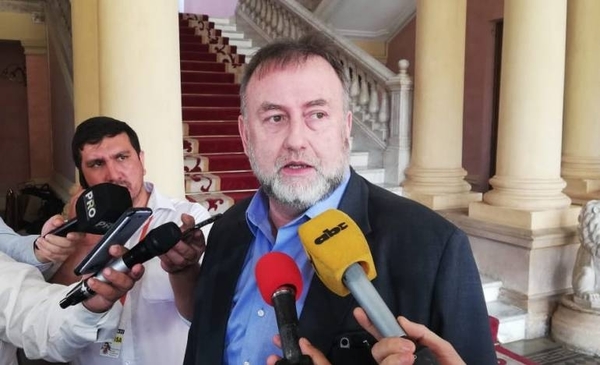 HOY / Ley de Emergencia: moratoria en impuestos y reducir salarios públicos