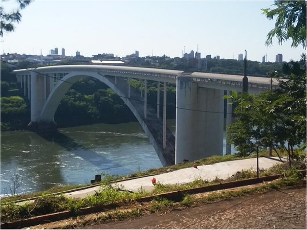 Tras críticas Brasil cierra fronteras, menos con Uruguay