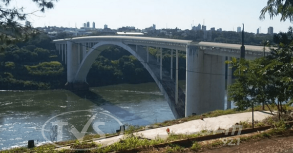 Tras críticas Brasil cierra fronteras, menos con Uruguay