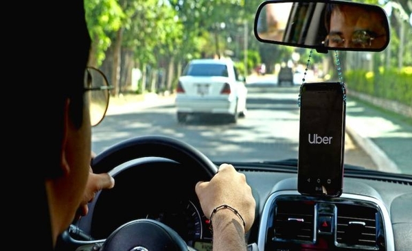HOY / MUV se adhiere a la alianza de UBER con el Viceministerio de Transporte