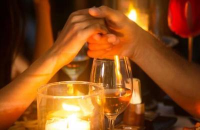 Contrae coronavirus en un viaje secreto con su amante: ahora está en cuarentena con su esposa - SNT