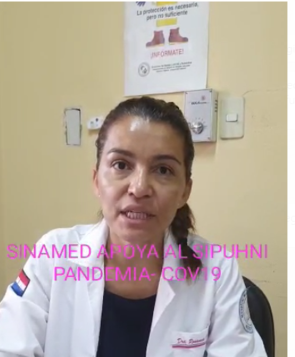 HOY / Rosa González, del sindicato Sinamed, denunciaba las irregularidades y pedía la restitución del doctor despedido, Shuji Okinaka