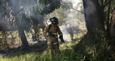 Ojerúre oñedona haguã insumo umi bombero omba’apóva protegido - ABC Remiandu - ABC Color