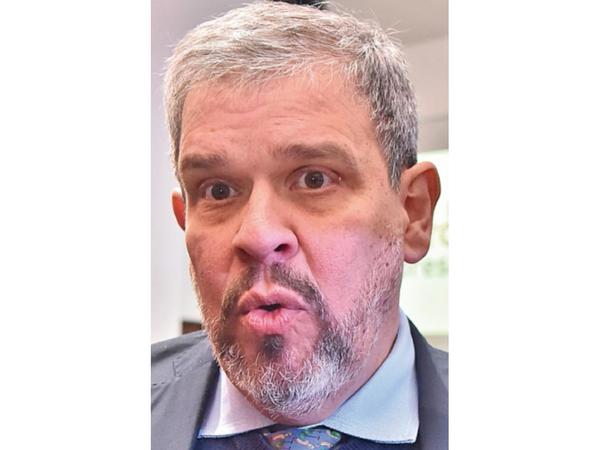 Manuel Ferreira plantea recurrir al Banco Central