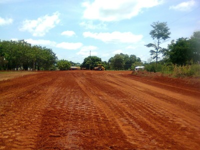 Continúa la pavimentación asfáltica del tramo Cora Guazú – Walter Insfrán | .::Agencia IP::.