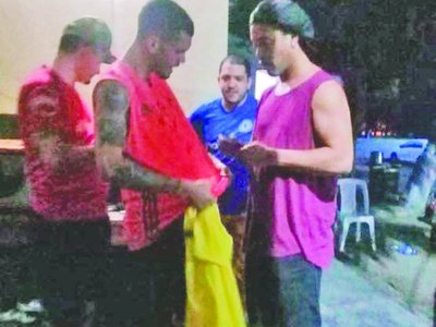 "PIRA GUASU" a punto de fichar a Ronaldinho