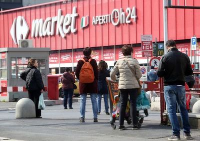 OMS alerta por aceleración de pandemia, que se dobló en casos en 12 días - Mundo - ABC Color