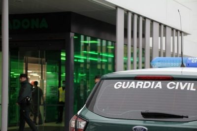 "Tengo coronavirus" gritó una mujer y escupió a guardias civiles