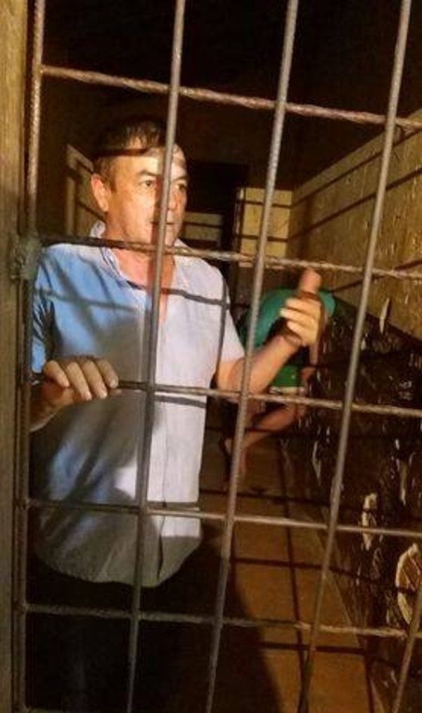 HOY / Cuenta con antecedentes e infringió restricción horaria, quedó detenido