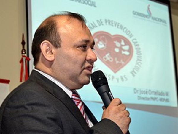 'Por no estar mal con la OPS van a descuidar la salud de los intensivistas acá en Paraguay' - Dr. José Ortellado