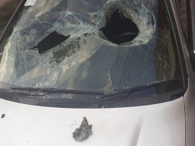 Reventaron auto de la madre del árbitro que expulsó a 5 en partido de Olimpia