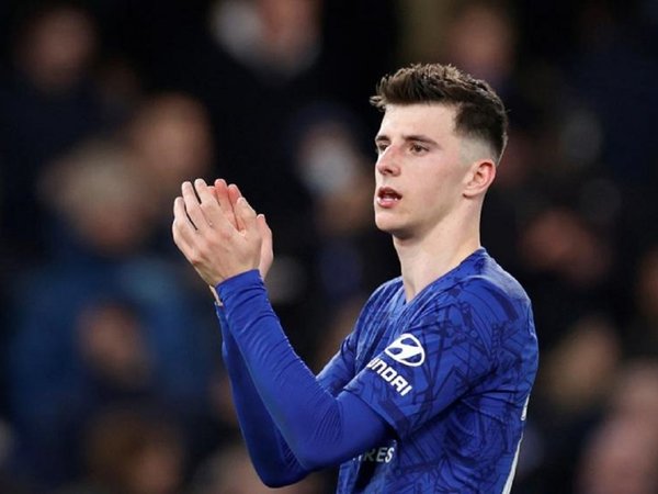 Jugador del Chelsea chuleó cuarentena y se fue a chutar con amigos