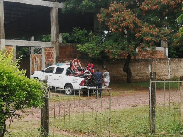 Quisieron chutar en polideportivo de un cole y acabaron en la comisaría