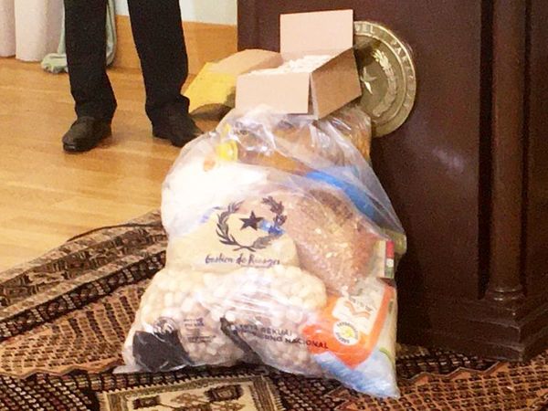 Gobierno prevé comprar 300.000 kits de alimentos para Central e invertirá US$ 10 millones - Nacionales - ABC Color