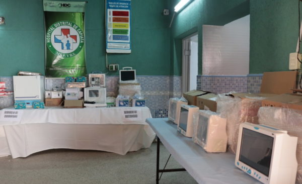 HOY / Diputado realiza valiosa donación de equipamientos a Materno Infantil de Capiatá