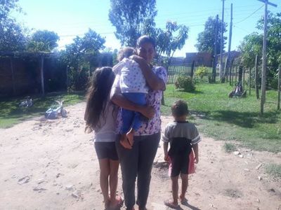 Madre apela a la solidaridad para alimentar a sus hijos - Nacionales - ABC Color